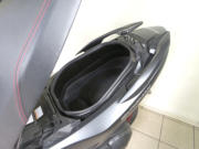 im Gep�ckfach ist Platz f�r zwei Helme